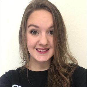 Meet your Posher, Maegan